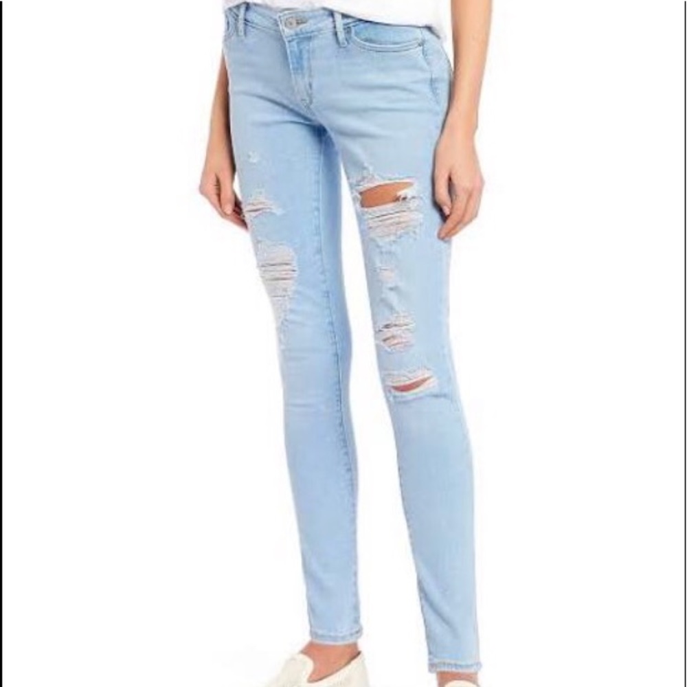 Levi’s 711 Skinny Jeans